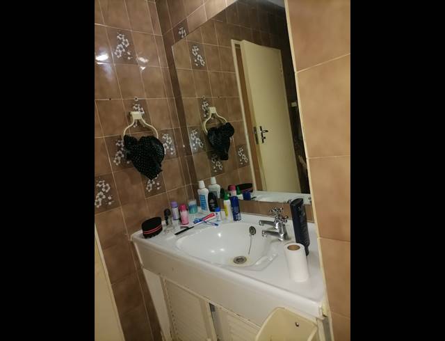 4 BEDROOM FLAT FOR SALE IN SUNNYSIDE